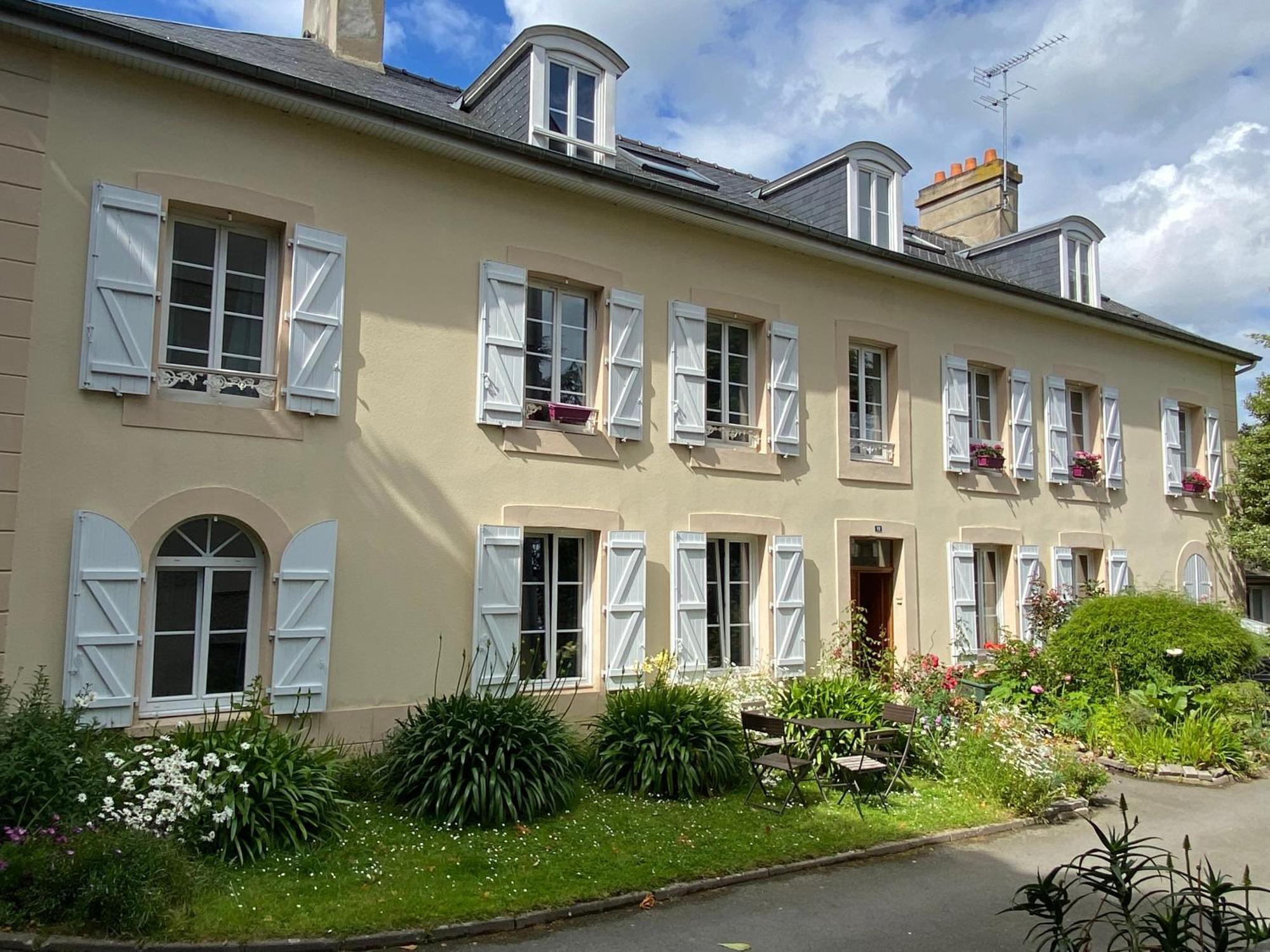 Apartment Fleurie Rdc *