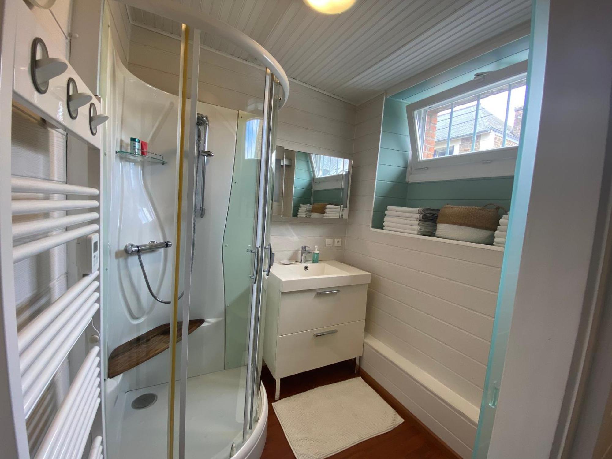 Fleurie Rdc Apartment